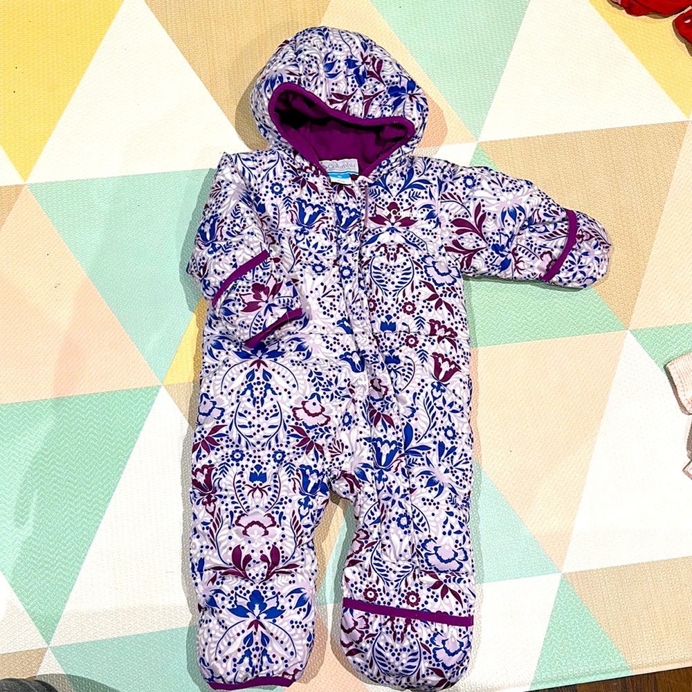 Columbia baby snowsuit bunting 6-12m